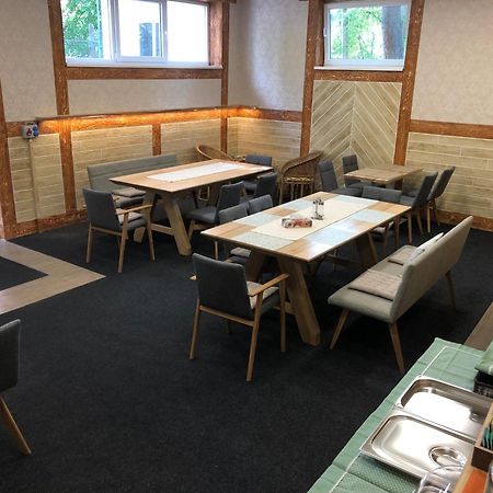 Dnm Inn Korycany 外观 照片