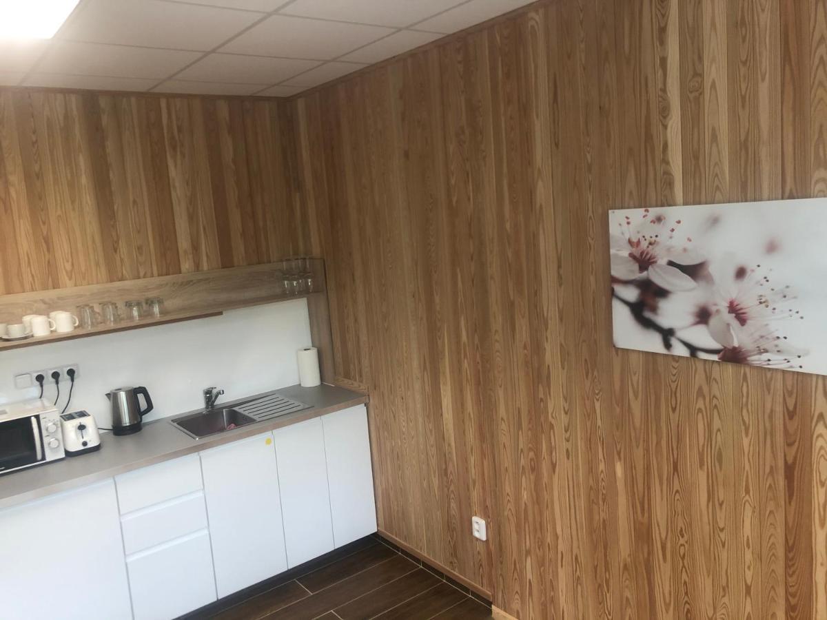 Dnm Inn Korycany 外观 照片