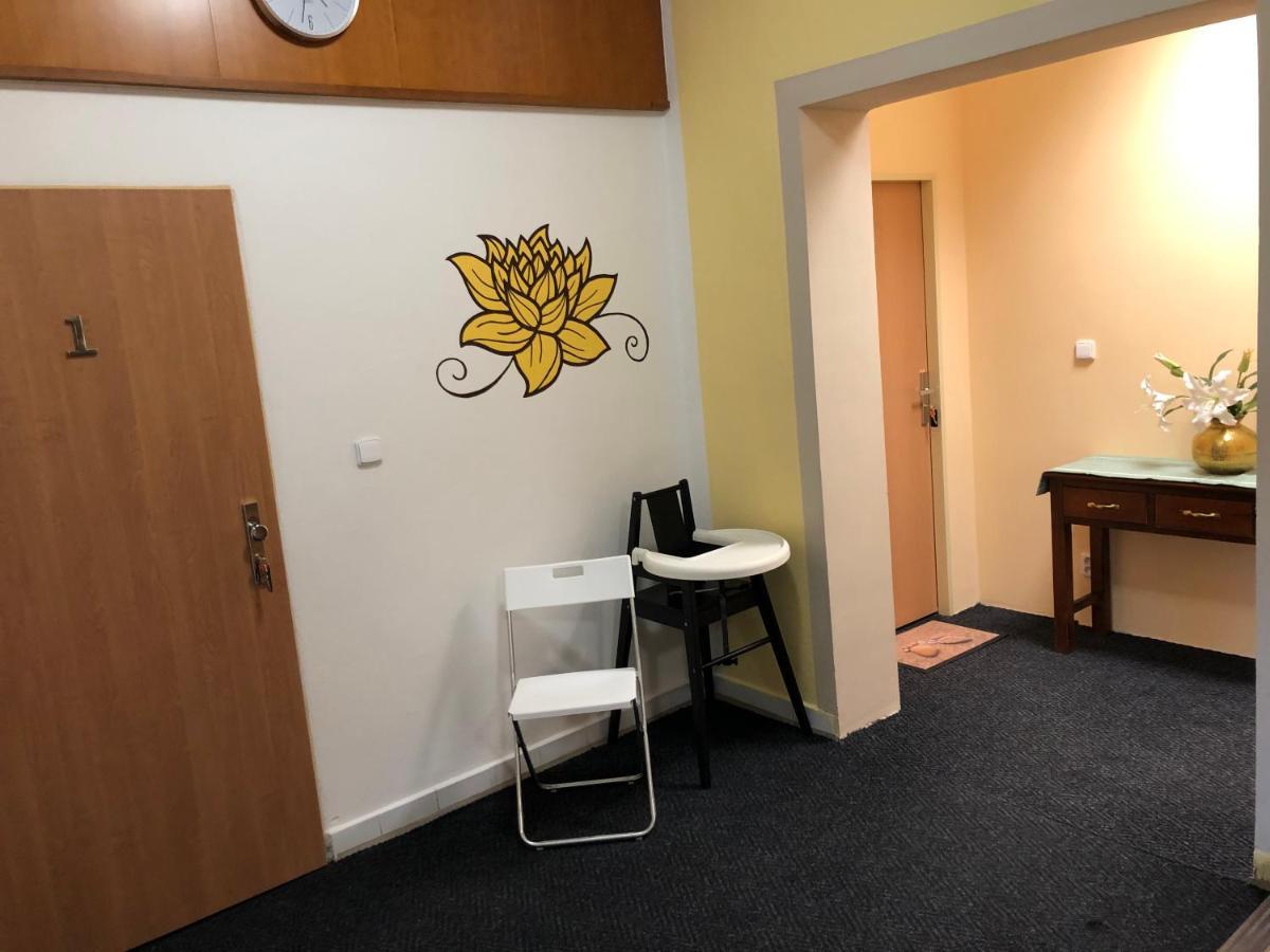 Dnm Inn Korycany 外观 照片