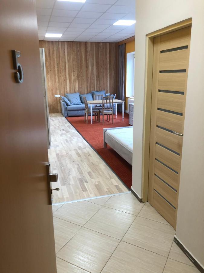 Dnm Inn Korycany 外观 照片