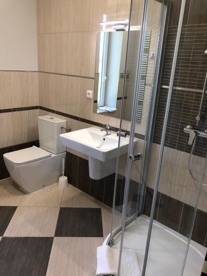 Dnm Inn Korycany 外观 照片